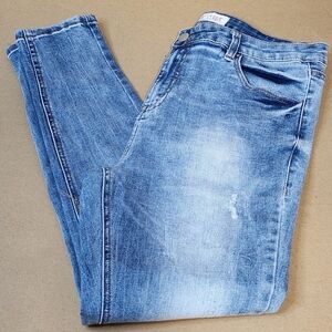 Haute Curve Woman's Light Wash Distressed Ripped  Ankle Skinny Sz 14